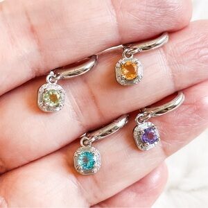 ✨Crystal Dangling Hoop Earrings✨